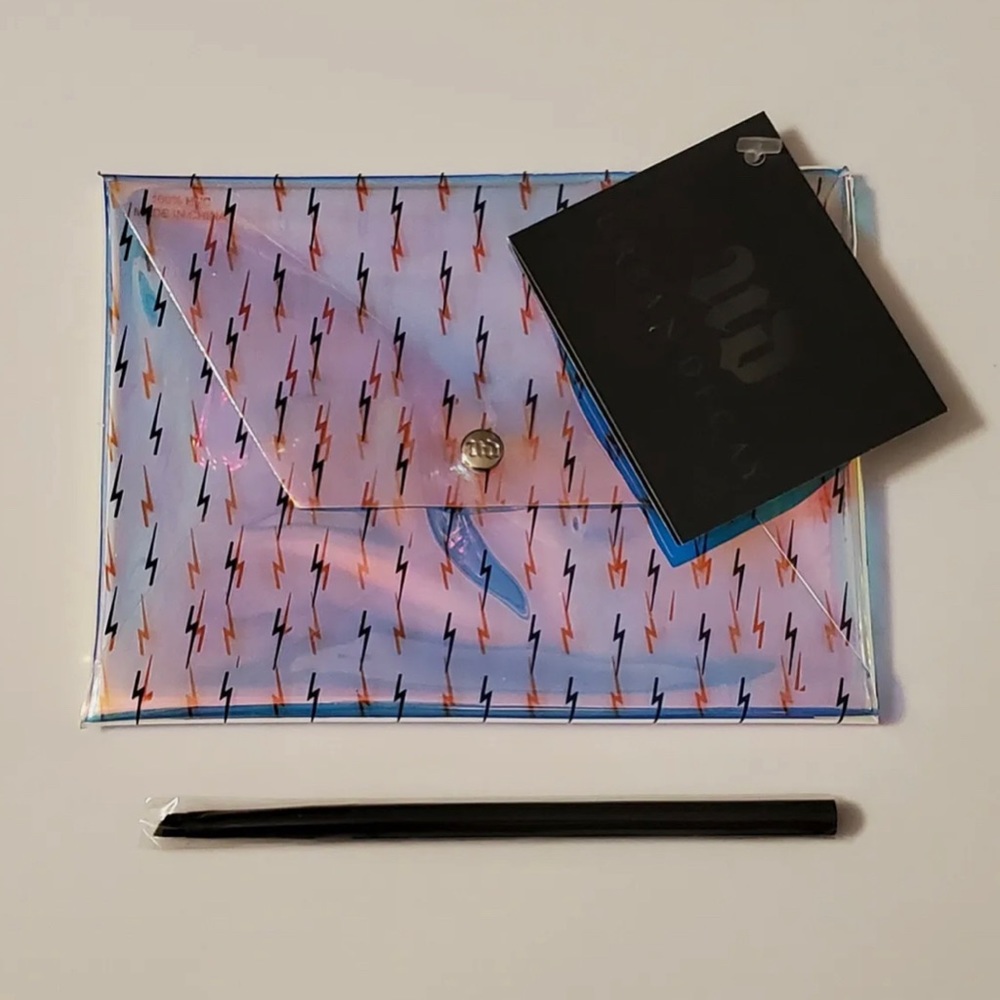 Urban Decay Perversion Angled Brush/ Urban Decay Cosmetic Envelope Bag